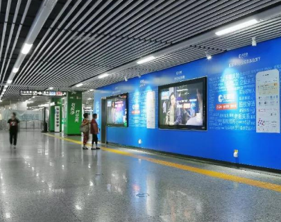 地鐵站不同區(qū)域?qū)κ覂?nèi)全彩led顯示屏要求有哪些？